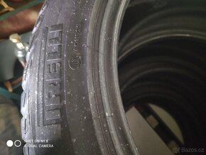 Prodej 2ks zimní pneu PIRELLI 215/50 R18 - 3