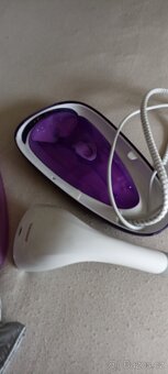 Prodám parní žehličku na oblečení Philips - 3