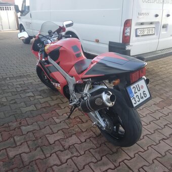 Prodám HONDU VTR 1000 SP1 - 3