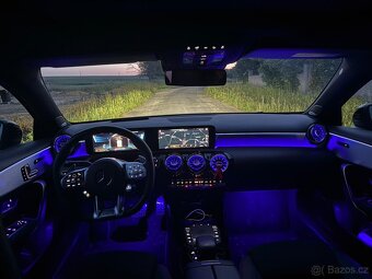 Mercedes Benz A35 AMG 4MATIC - 3