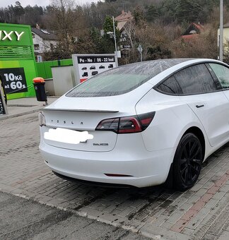 Tesla model 3 spoiler - 3