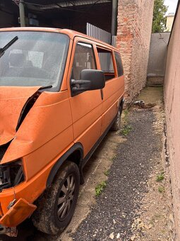 Volkswagen Transporter t4 2.4D - 3