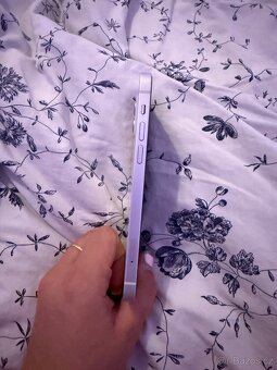 Apple iPhone 12 - 3
