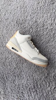 Air Jordan 3 Craft Ivory - 3