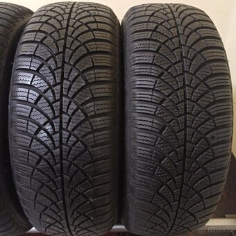 Goodyear Ultragrip 9 185/55 R15 82T 6,5 - 7,5 mm - 3