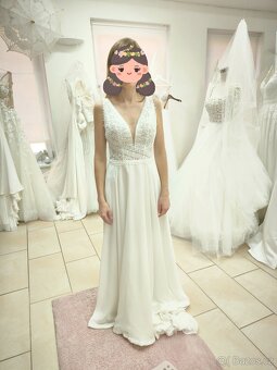 BOHO svatební šaty 36-38 se závojem a vlečkou - 3