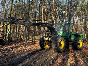 Probírkový harvestor Timberjack 870 - 3