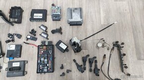 Opel Insignia 2.0T jednotky, snímače, čidla, díly - 3