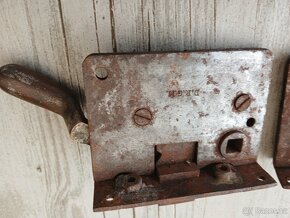 Aero 30 zámky dveří P+L - 3