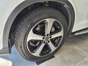 Mercedes-Benz GLC 2,1 220 D 4 MATIC DPH - 3