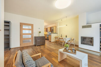 Řadový rodinný dům 5+1 - Satalice - 3