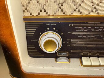 Rádio s gramofonem rok cca 1960 - 3