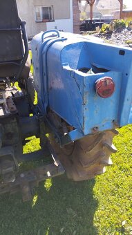 blatníky Zetor 25A - 3