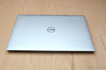 Zánovní notebook Dell XPS 15 9550, Core i7-8750H, SSD 256GB - 3