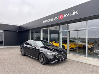 Prodám Mercedes-Benz E 220d 4MATIC AMG, záruka - 3