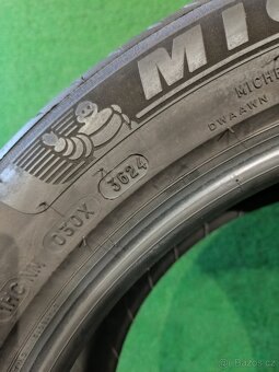 4ks nove letni 235/50/19 Michelin - 3