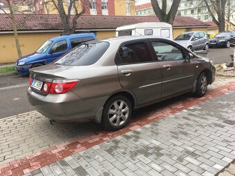 Prodám Honda city 1.3 61 Kw - 3