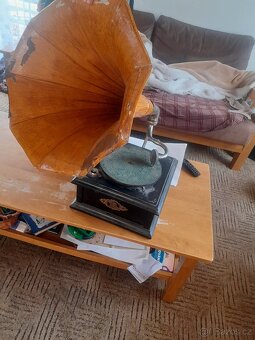 Starý gramofon - 3