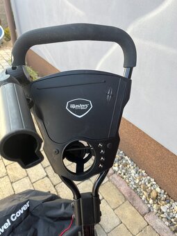 Golfový vozík a taška - 3