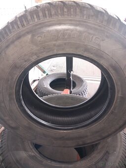 Zimní pneu na dodávku 255/70R16 - 3