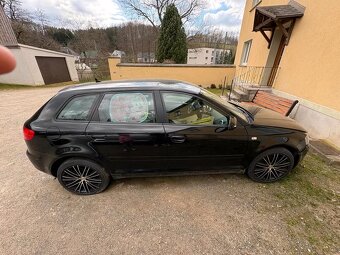 AUDI A3 SPORTBACK ABT 2.0 TFSI 240 KONÍ - 3
