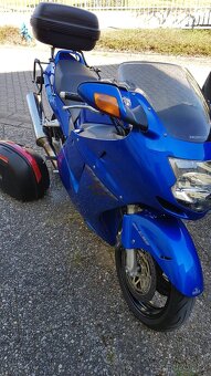 Honda CBR 1100 XX - 3