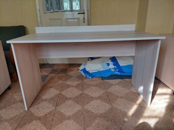 Psací stůl, 2x kontejner, 2x komoda - 3