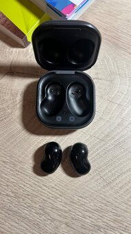 Samsung galaxy buds live - 3