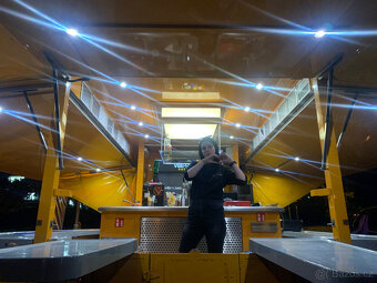 Beer truck / bar, výčepní vůz ROKA WERK Německo - 3