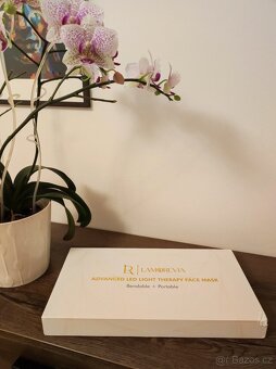 Světelná LED obličejová maska Lamorevia/LED light therapy ma - 3