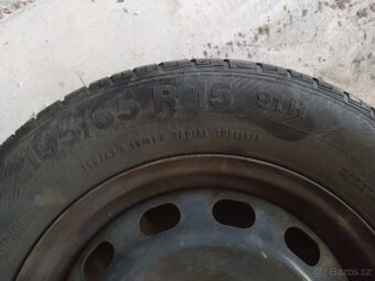 4x Plechove disky 15palcu, ford focus 2+stojan na pneumatiky - 3