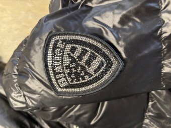 Blauer péřový kabát - 3