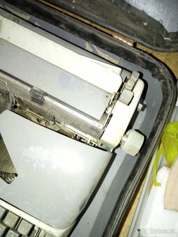 Psací stroj consul - 3