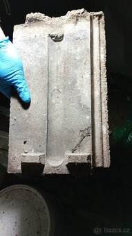 Betonové tašky cca 200ks - 3