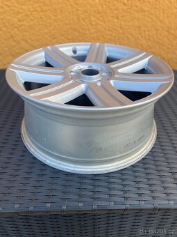 Prodam alu disk pro Chrysler Crossfire - 3