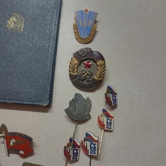 ČSM - ČS.SVAZ MLÁDEŽE - ODZNAKY ,PRŮKAZKY - 3