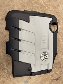 Kryt motoru VW 2.0 TDI - 3