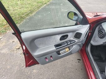 Renault laguna 16.16. benzín - 3