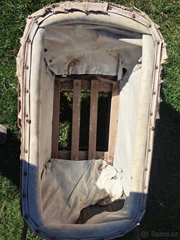 Starožitný kočárek - 3