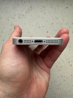 Apple iPhone SE silver 32GB - 3
