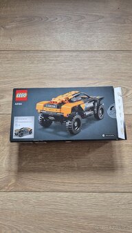 Lego TECHNIC Neon MaClaren 42166 - 3