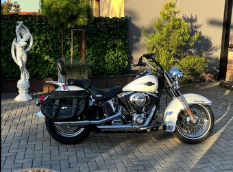 Harley - Davidson, bílý Softail Heritage 88´ inch. - 3