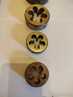 Zavitové očka zn- NAREX 10 ks - 3