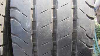 Letní pneu 215/65/16c Continental - 3