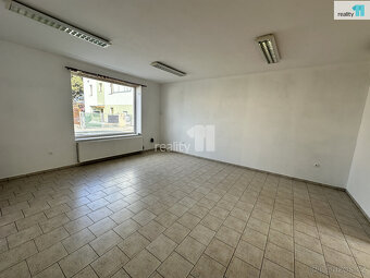 Pronájem obchodních prostor 42m2, Hradská, Humpolec - 3