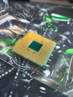 AMD RYZEN 5 2600X - 3