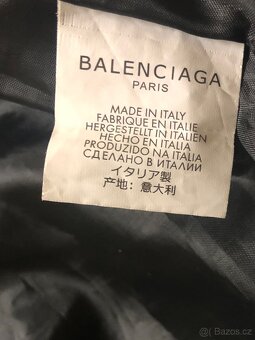 Balenciaga - 3