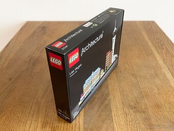 nové Lego Architecture 21047 Las Vegas - 3