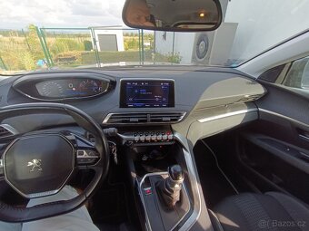 Peugeot 5008 - 3
