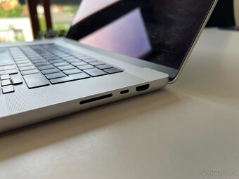 MacBook Pro 16'' - 3